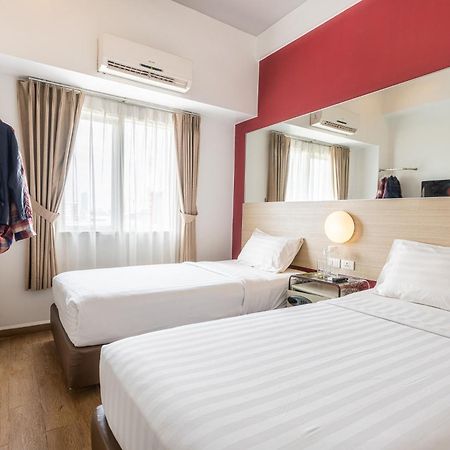 Monoloog Hotel Bekasi Extérieur photo