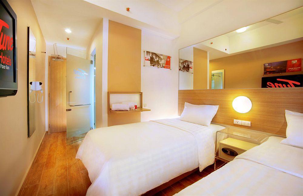 Monoloog Hotel Bekasi Extérieur photo