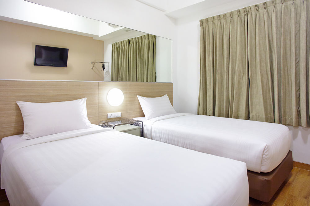 Monoloog Hotel Bekasi Extérieur photo