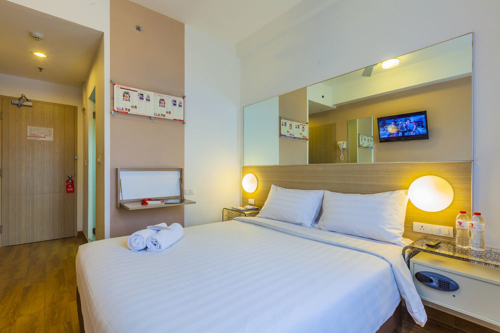 Monoloog Hotel Bekasi Extérieur photo