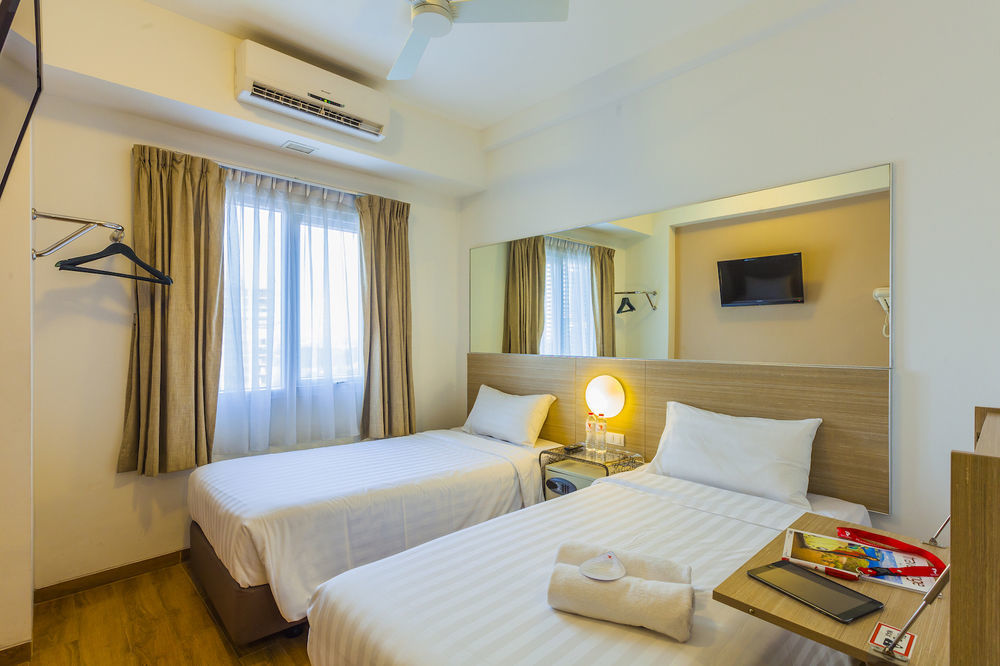 Monoloog Hotel Bekasi Extérieur photo