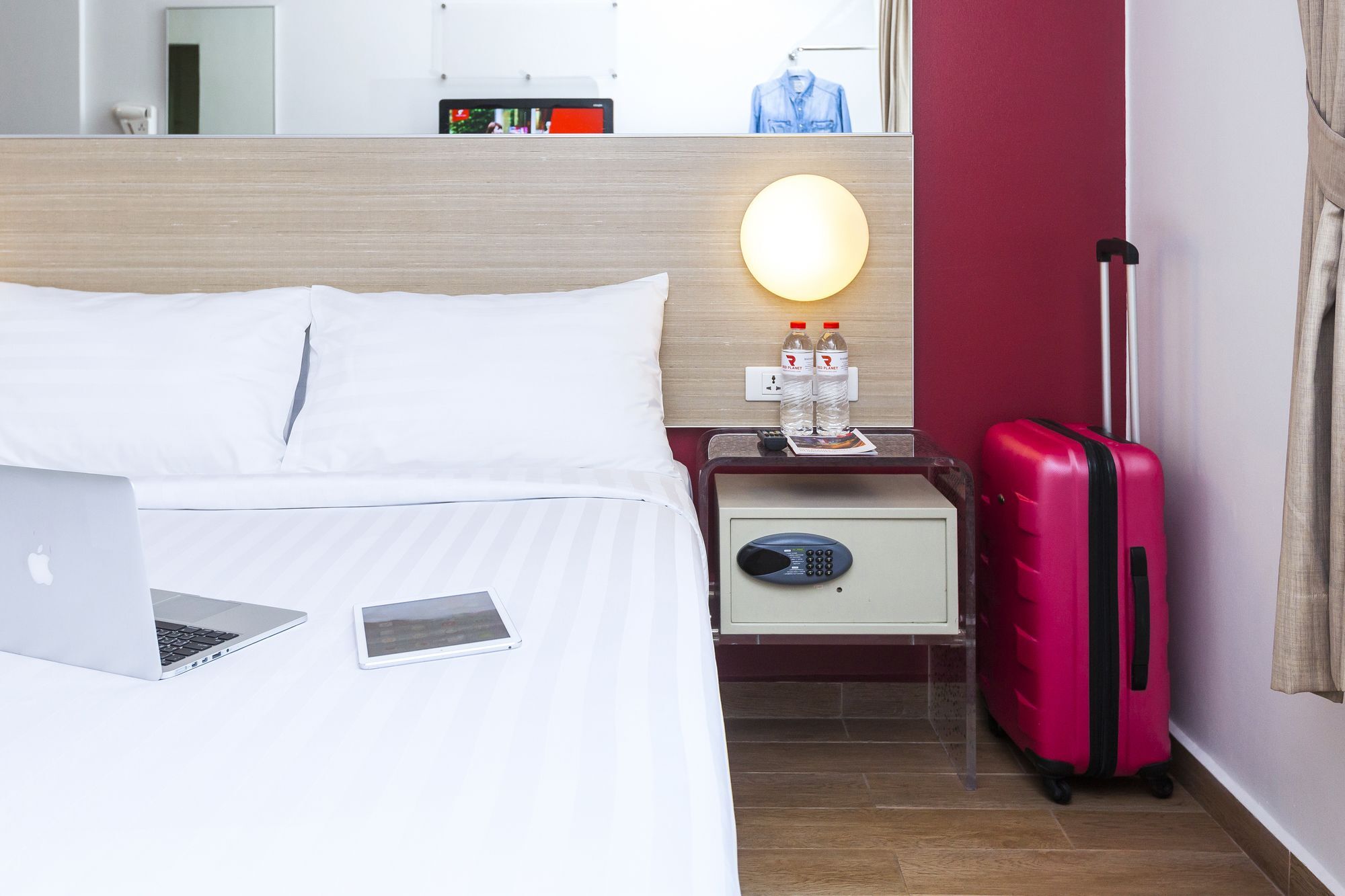 Monoloog Hotel Bekasi Extérieur photo