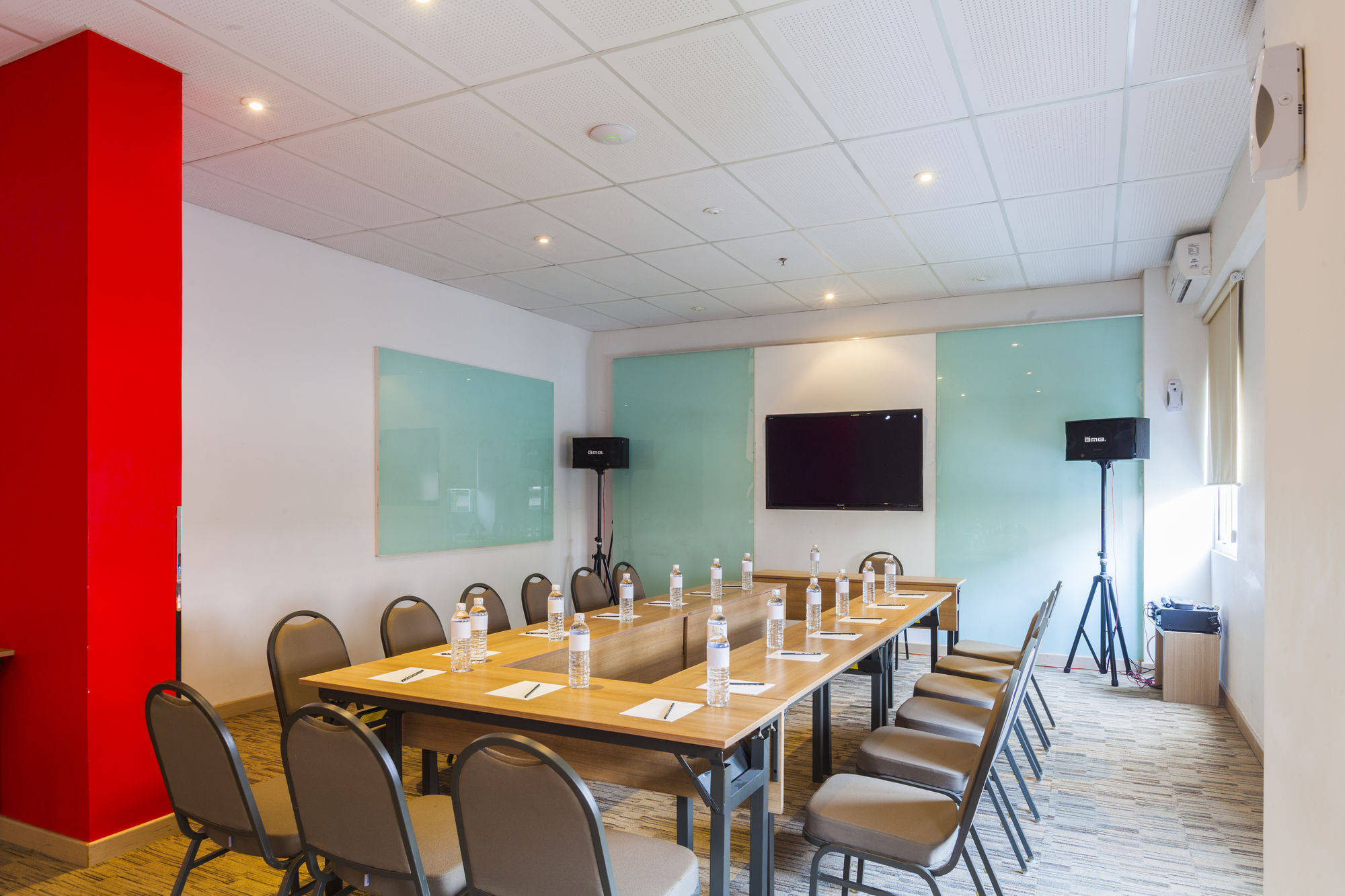 Monoloog Hotel Bekasi Extérieur photo